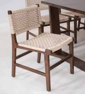 Kursi cafe kayu jati minimalis dengan sandaran rotan alami dan jok kain abu-abu produksi Karya Mebel Jepara