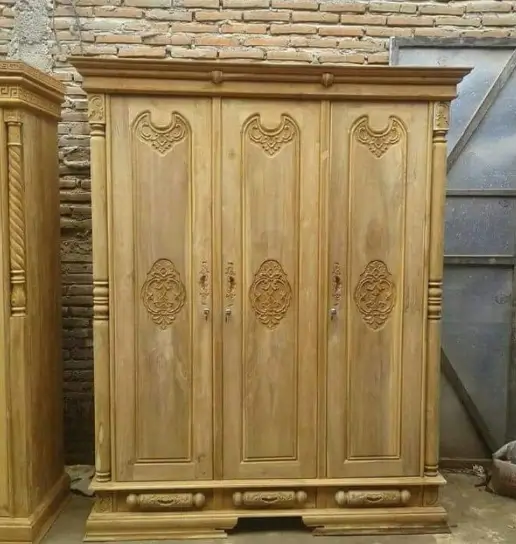 lemari-baju-kayu-jati-jepara-tiga-pintu
