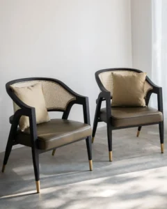 Kursi-Lengan Restoran-Jati-Hitam Aksen-Gold